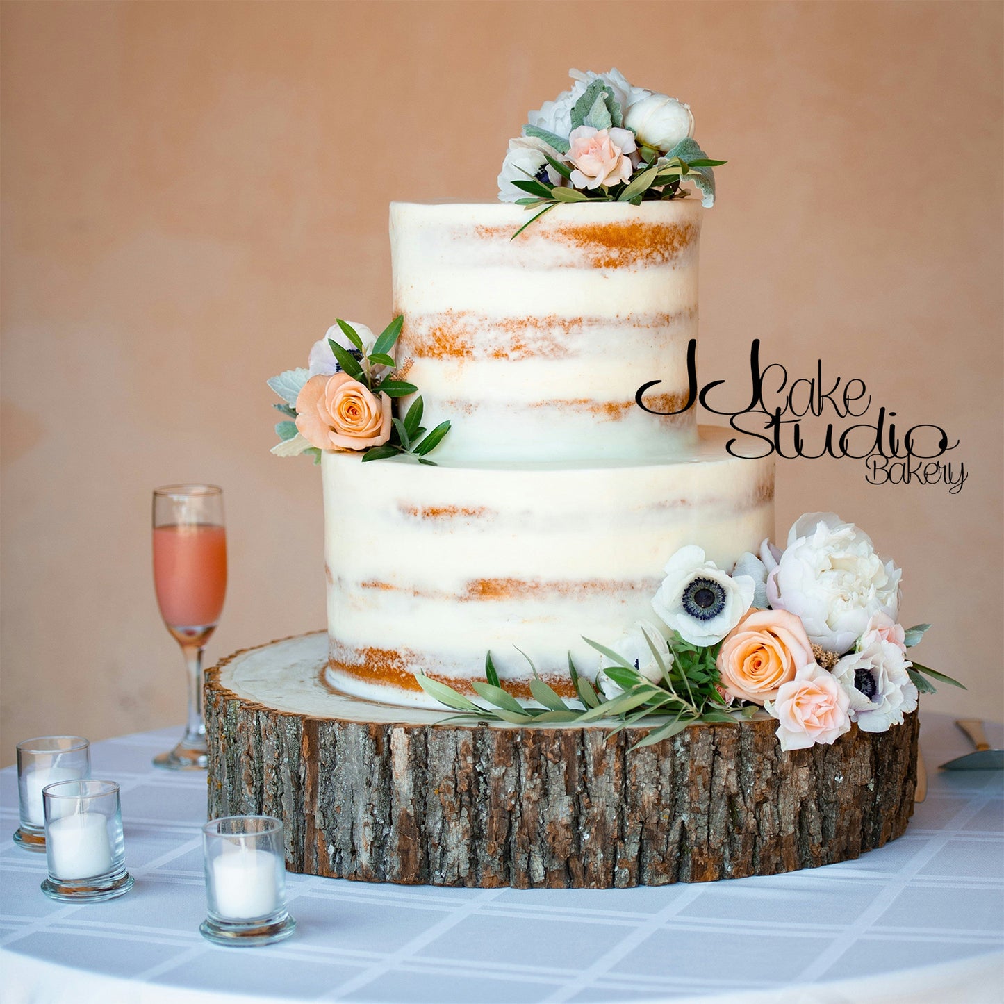 0004 Wedding Cake
