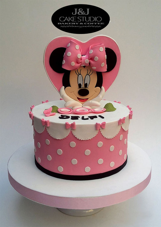 Minnie Mousse Cake